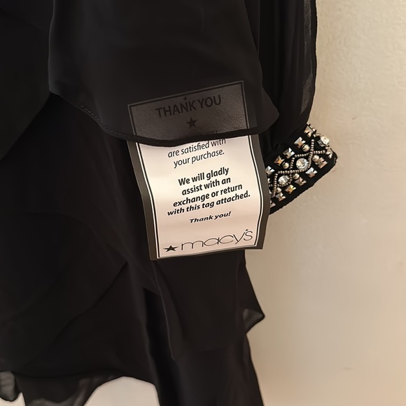 Plus size Black dress - Picture 4 of 5